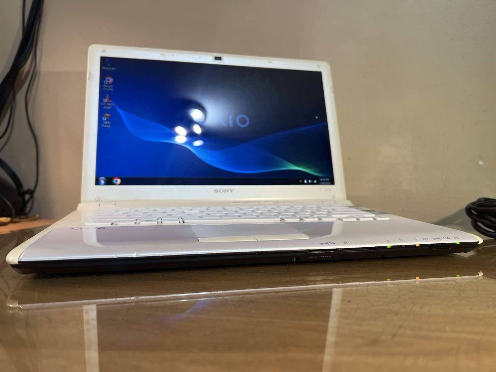 Sony VAIO VPCCW29FX 14” i5 2.53GHz 4GB 500GB Win7 Pro GeForce 310M Tested
