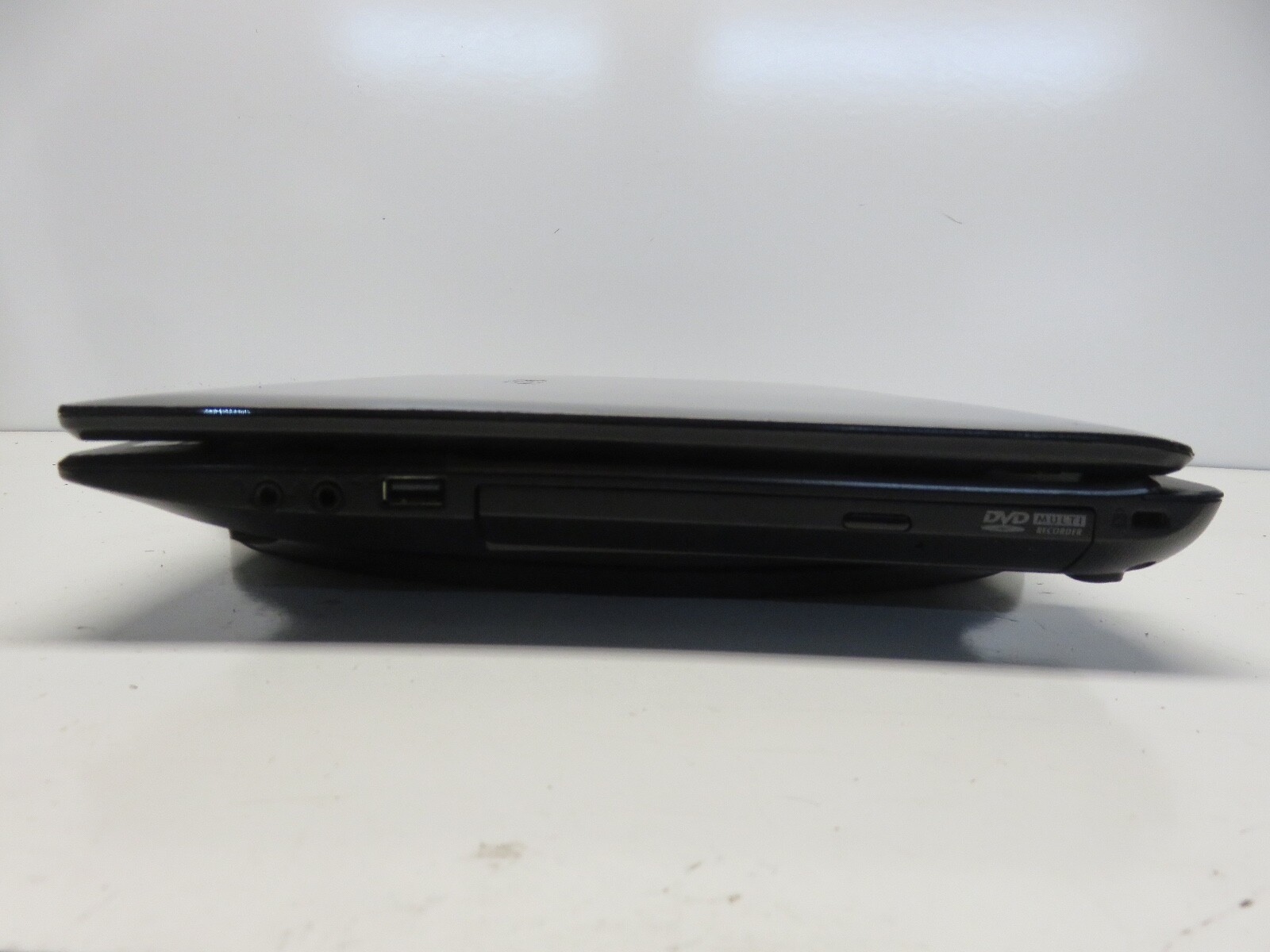 Asus A53U AMD Brazos Dual Core C50 1.33GHz 3 GB NO HDD No Batt