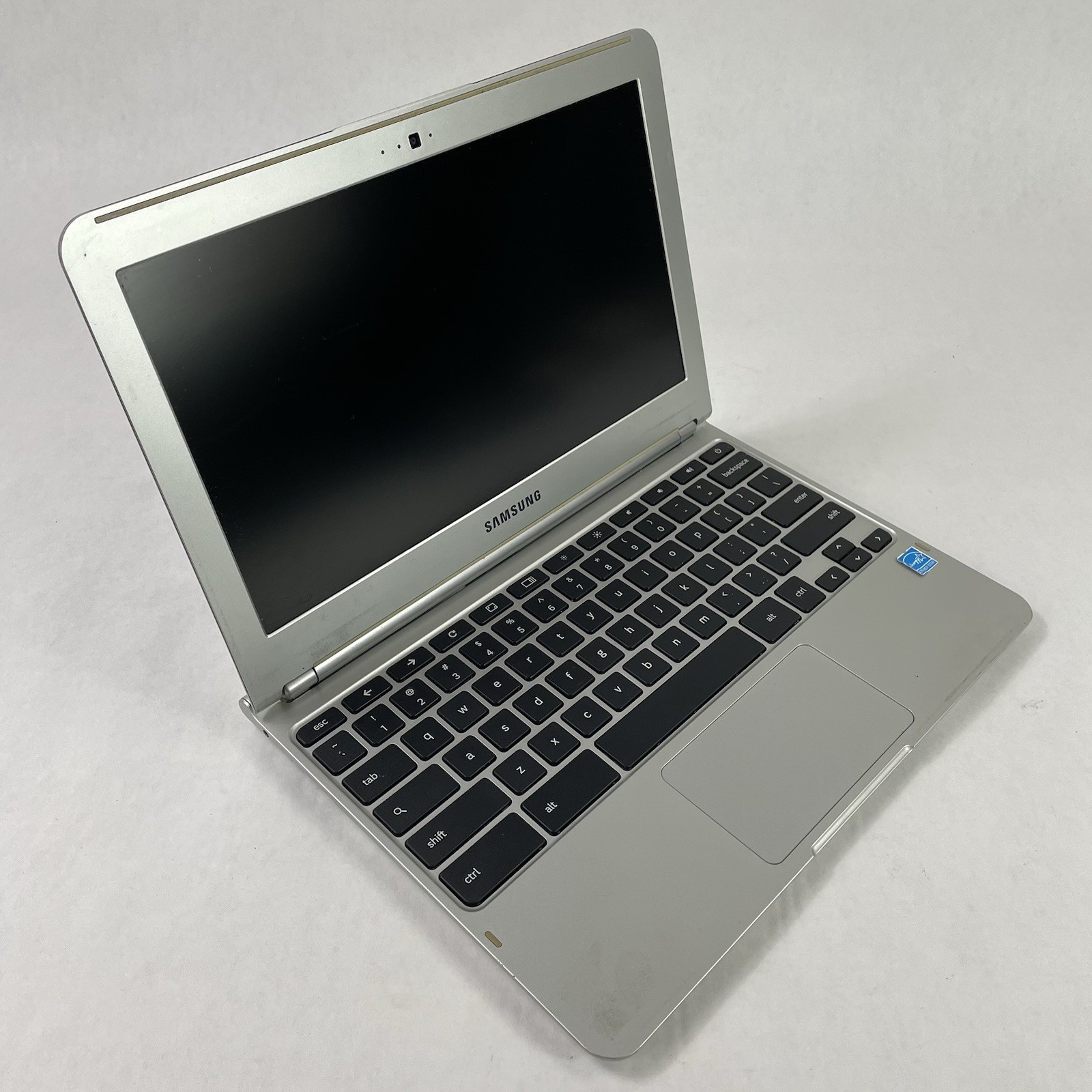 Samsung XE303C12 11.6″ ARM V7 rev4 2 GB RAM 16 GB Storage No AC
