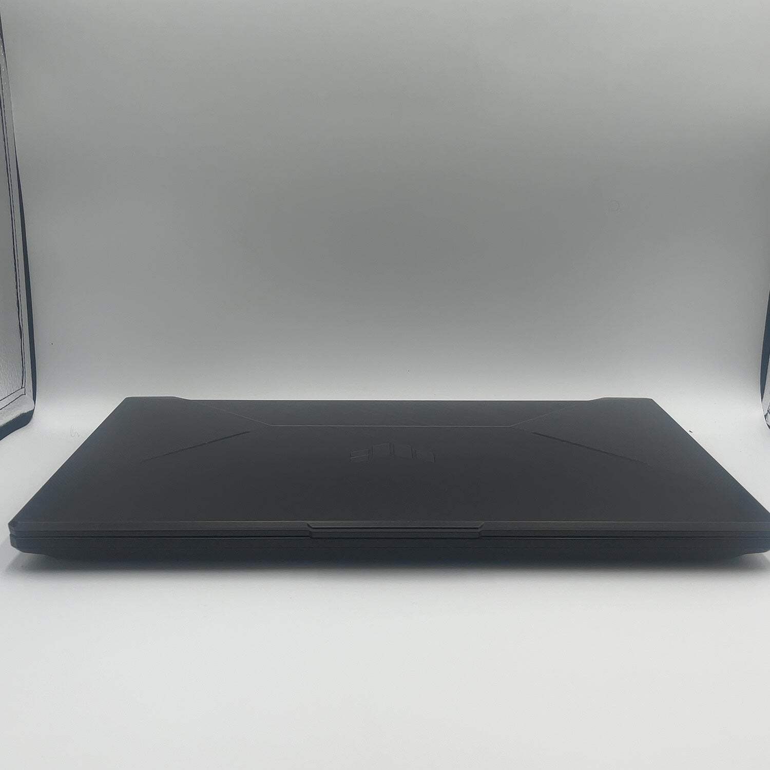 Asus TUF A17 FA706N 17.3″ Ryzen 5 7535HS 16GB RAM 512GB SSD GeForce RTX 2050