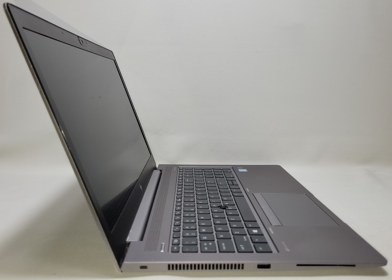 HP ZBook 15u G5 i7-8650U 8GB RAM 250GB SSD NO ADAPTER (UID TEB6F9A7B2)