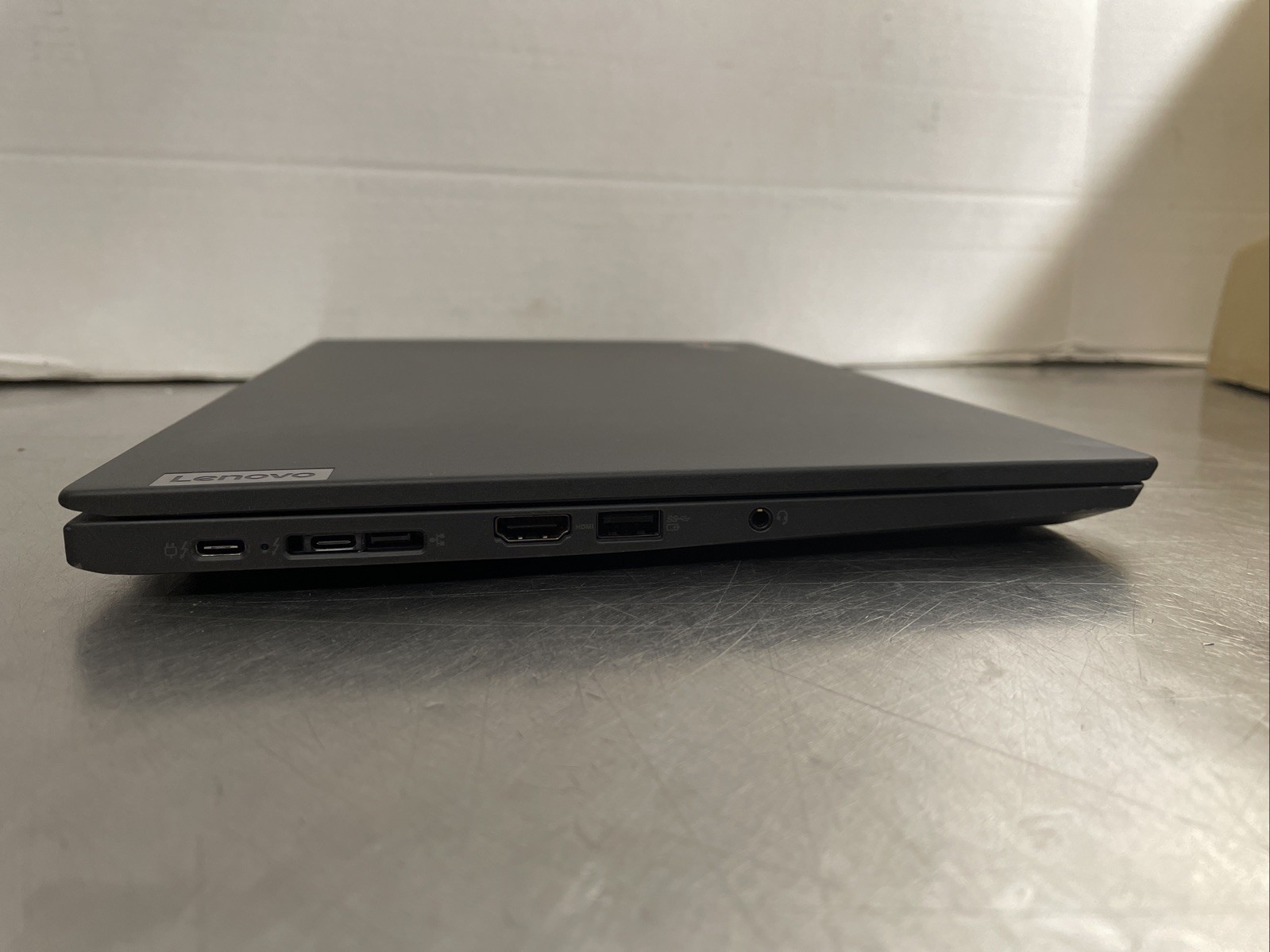 Lenovo ThinkPad T14s Gen 2 14″ Touch i7-1185G7 3.0GHz 32GB RAM 512GB SSD