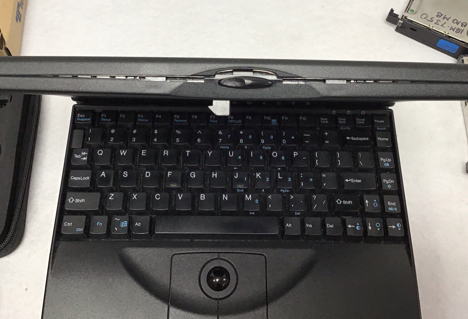 DELL LATITUDE XPi CD P150ST Windows 98 Intel Pentium Laptop w/ Hard Drives