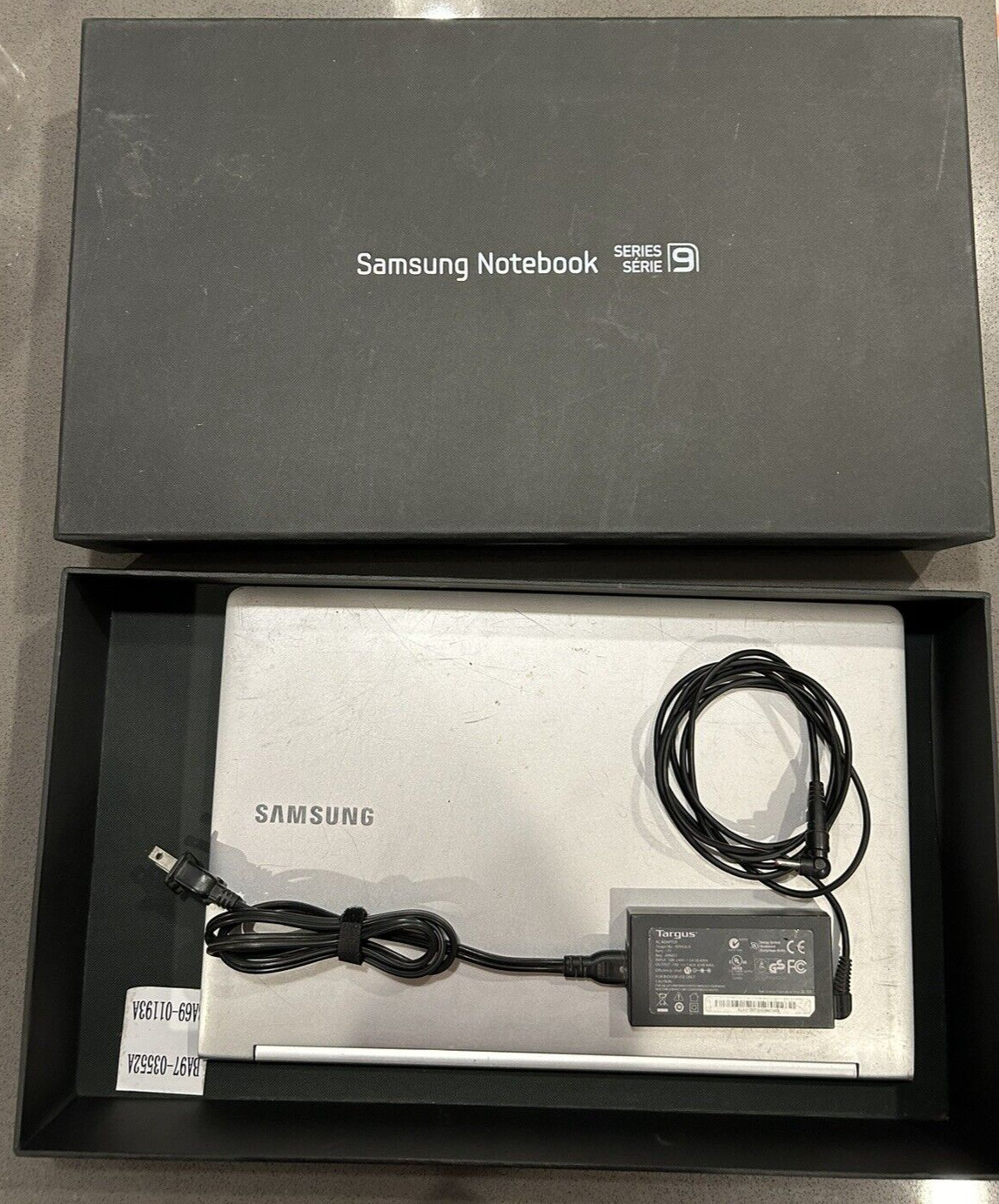 Samsung Notebook 9, NP900X4D, 15 in, Intel i5-3317U, 128GB SSD, 8GB RAM, Win 10