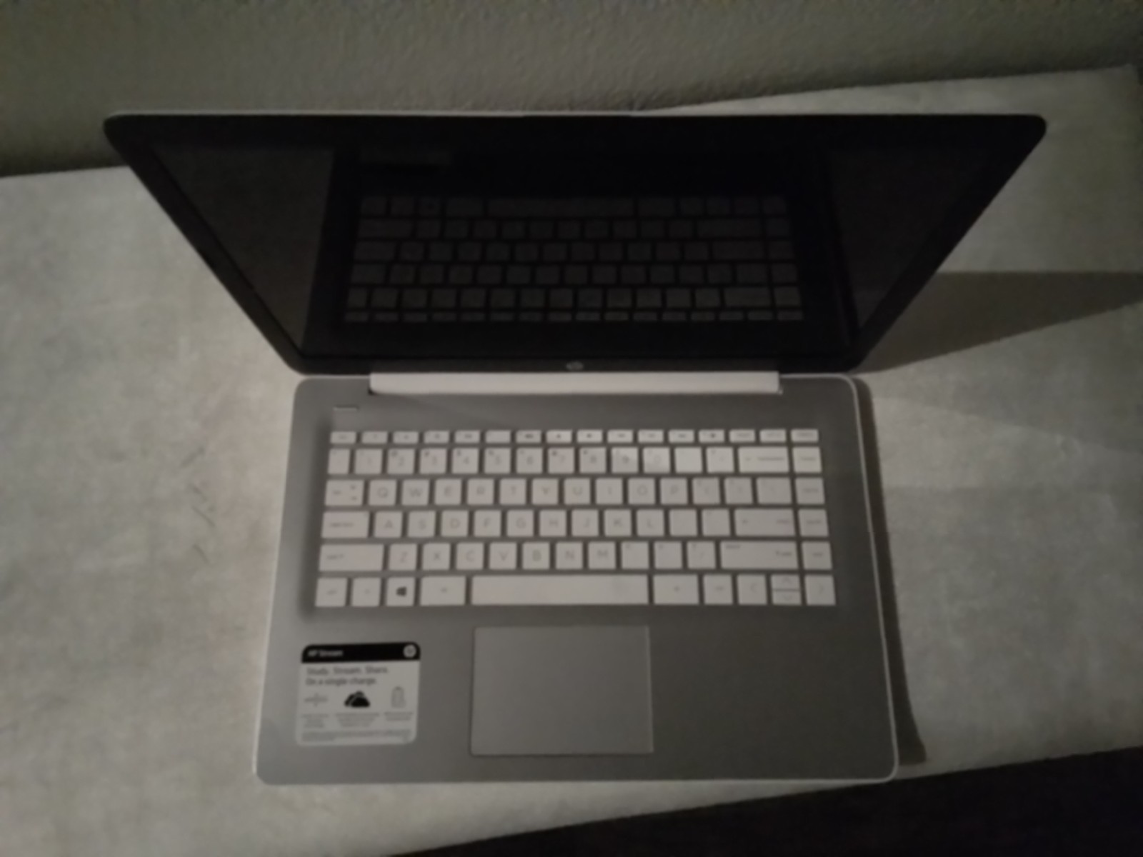 HP 15-DY2132WM 15.6 inch (256 GB, Intel Core i3 11th Gen., 3.00GHz, 8GB) Laptop