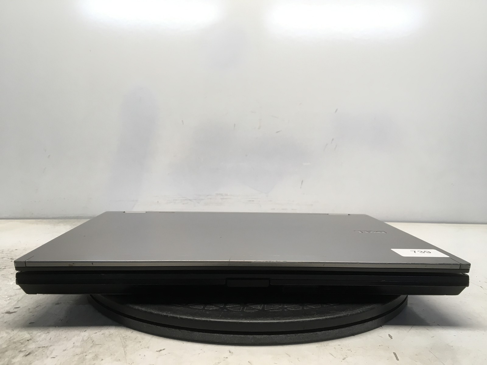 Dell Latitude E6410 Intel i5-M560 2.67GHz 4 GB NO HDD No Batt