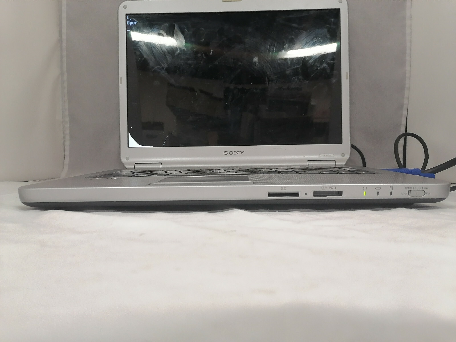 Sony VAIO VGN-NR110E t2310 @1.46GHz 2GB DDR2 Broken Screen Missing 2 Keys