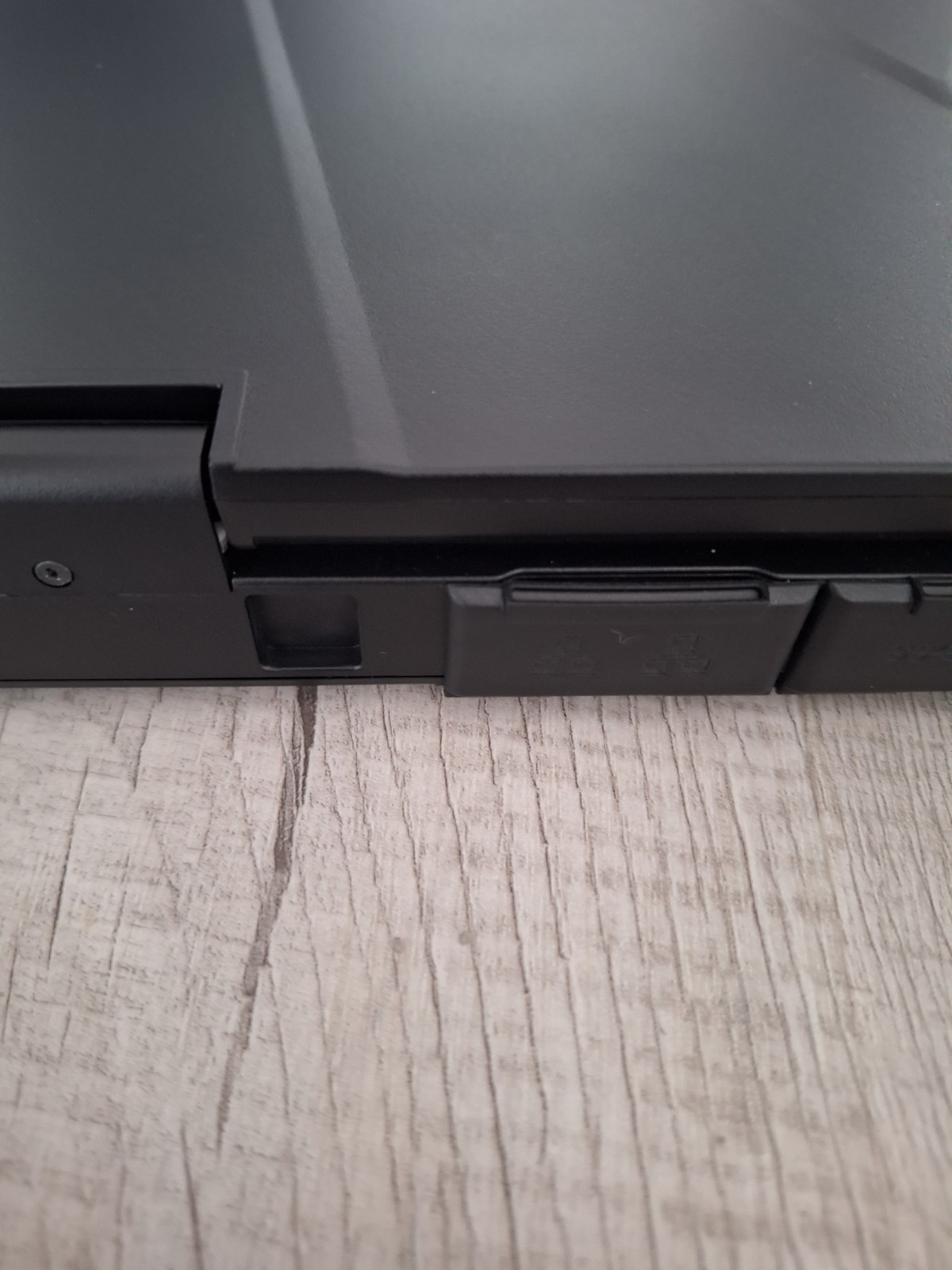 Munbyn Rugged Laptop IRX15