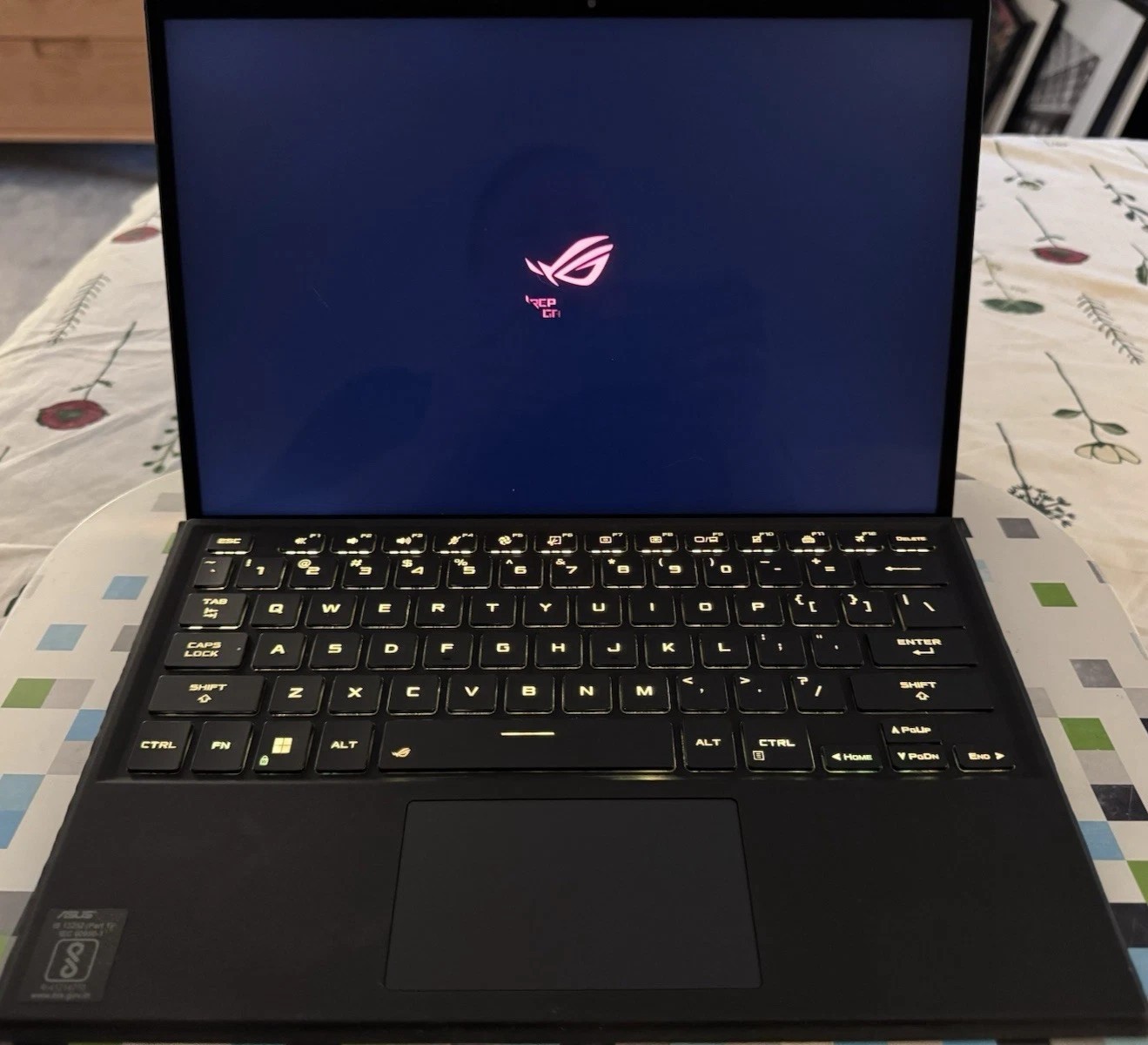 ASUS ROG Flow Z13 GZ301ZE 13.4″ Touch Core i9-12900H, 16GB, 1TB SSD, RTX 3050Ti