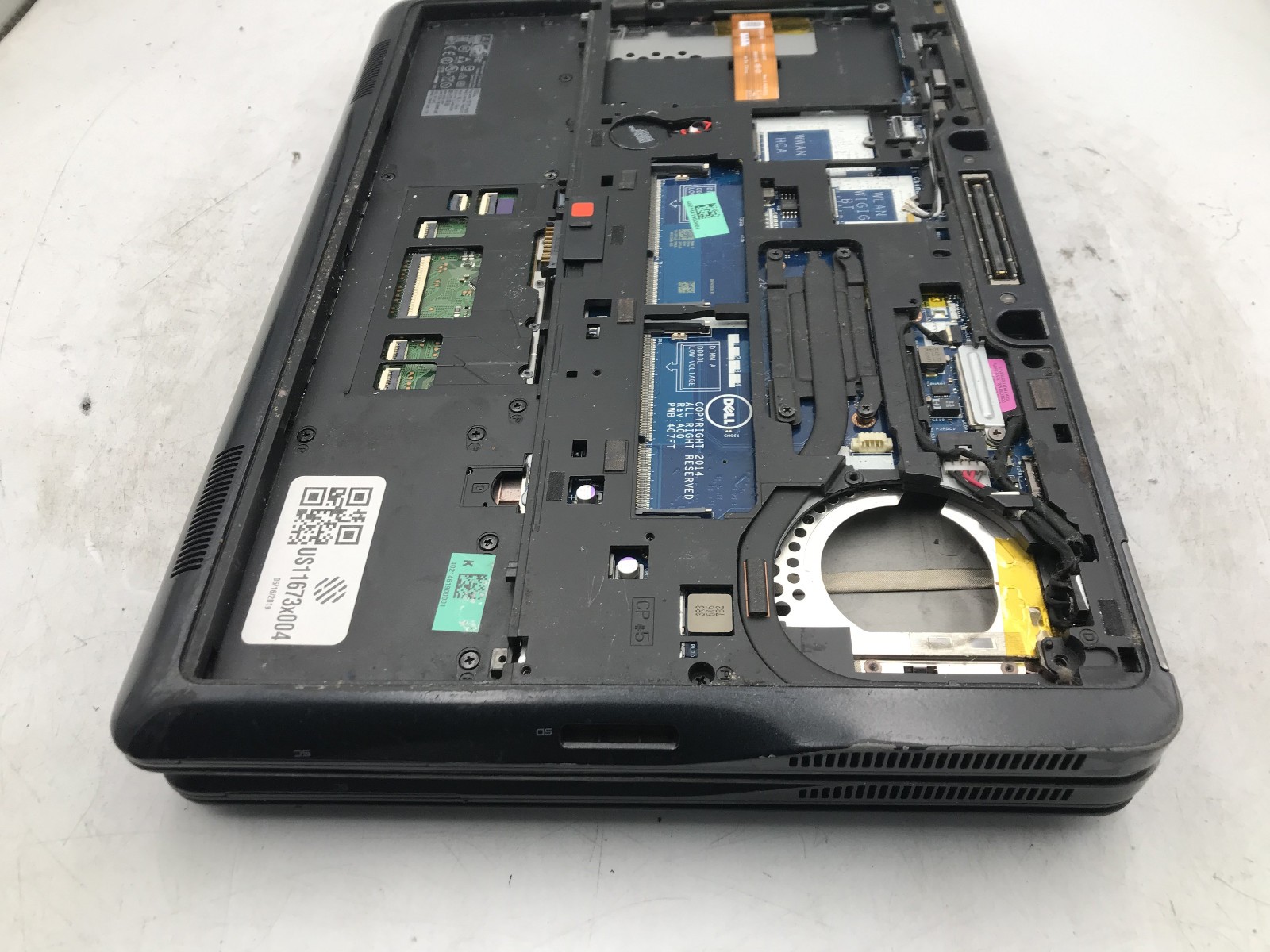 DELL LATITUDE E7450 – LOT OF 2 – FOR PARTS/REPAIR – INTEL I7 5TH GEN – READ – BB