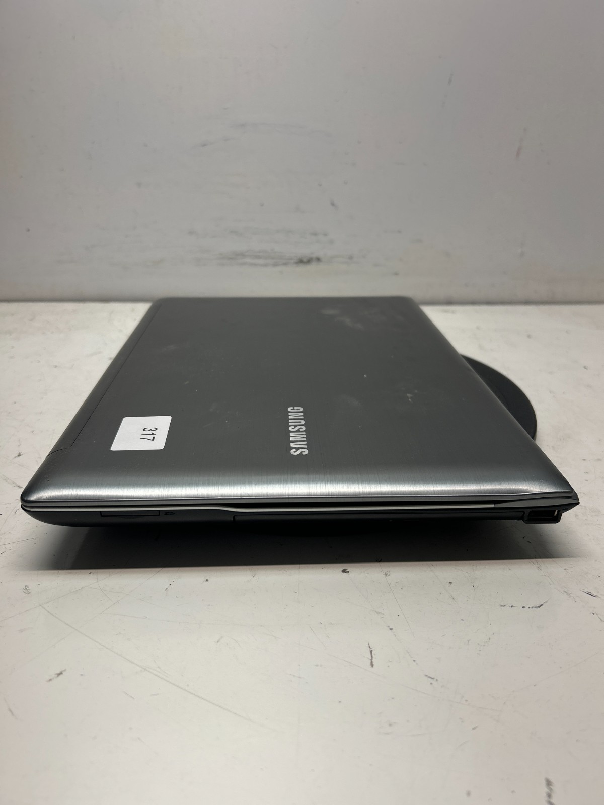 Samsung NP-QX411 Intel Core i5-2410M 2.30GHz 6GB NO HDD