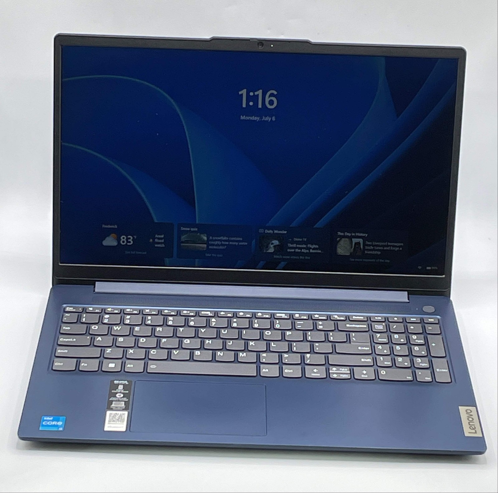 Lenovo IdeaPad Slim 3 15IRU8 15.6″ i3-1315U 1.2GHz 8GB RAM 512GB SSD