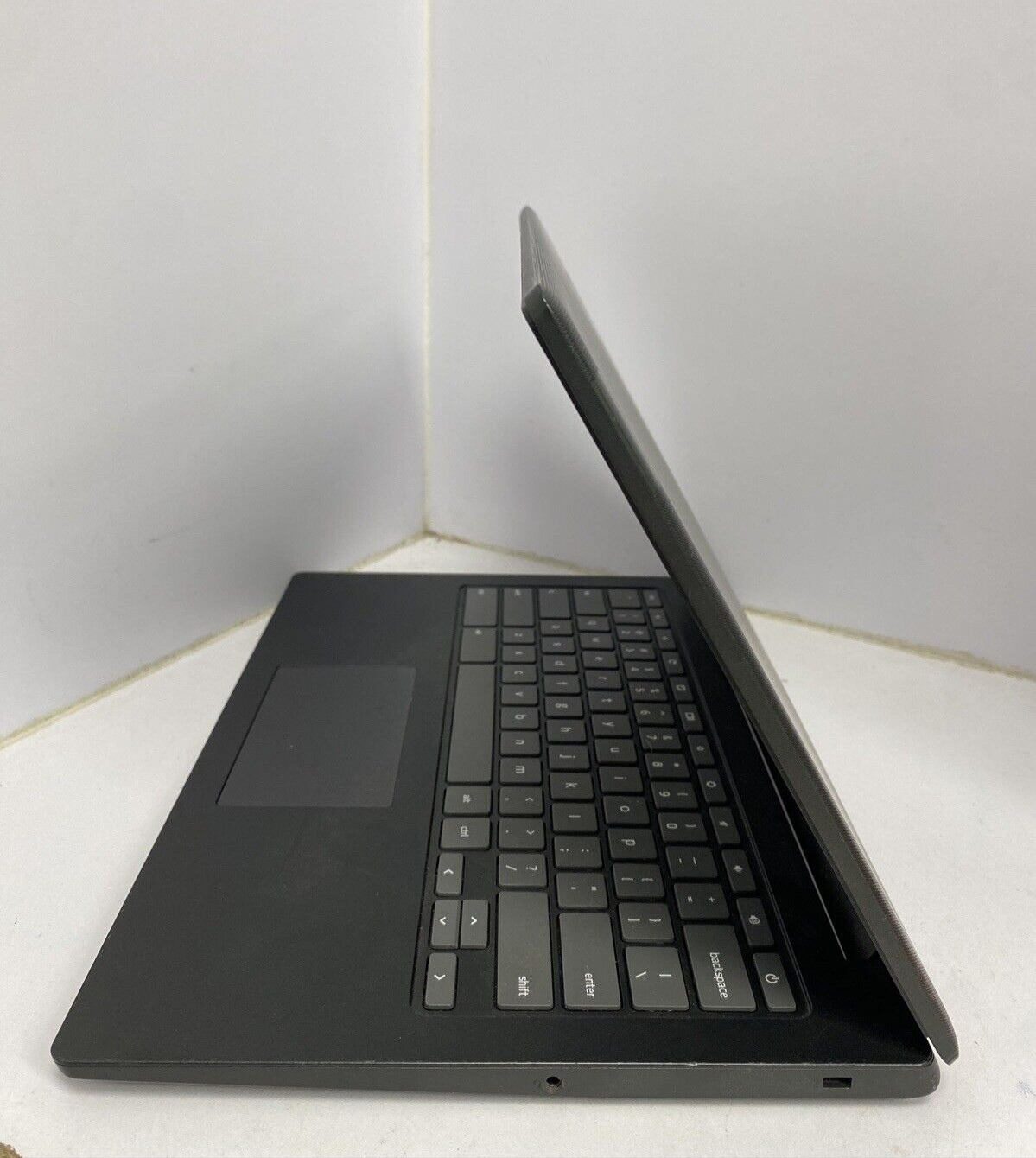 Lenovo Chromebook S330 Laptop Only