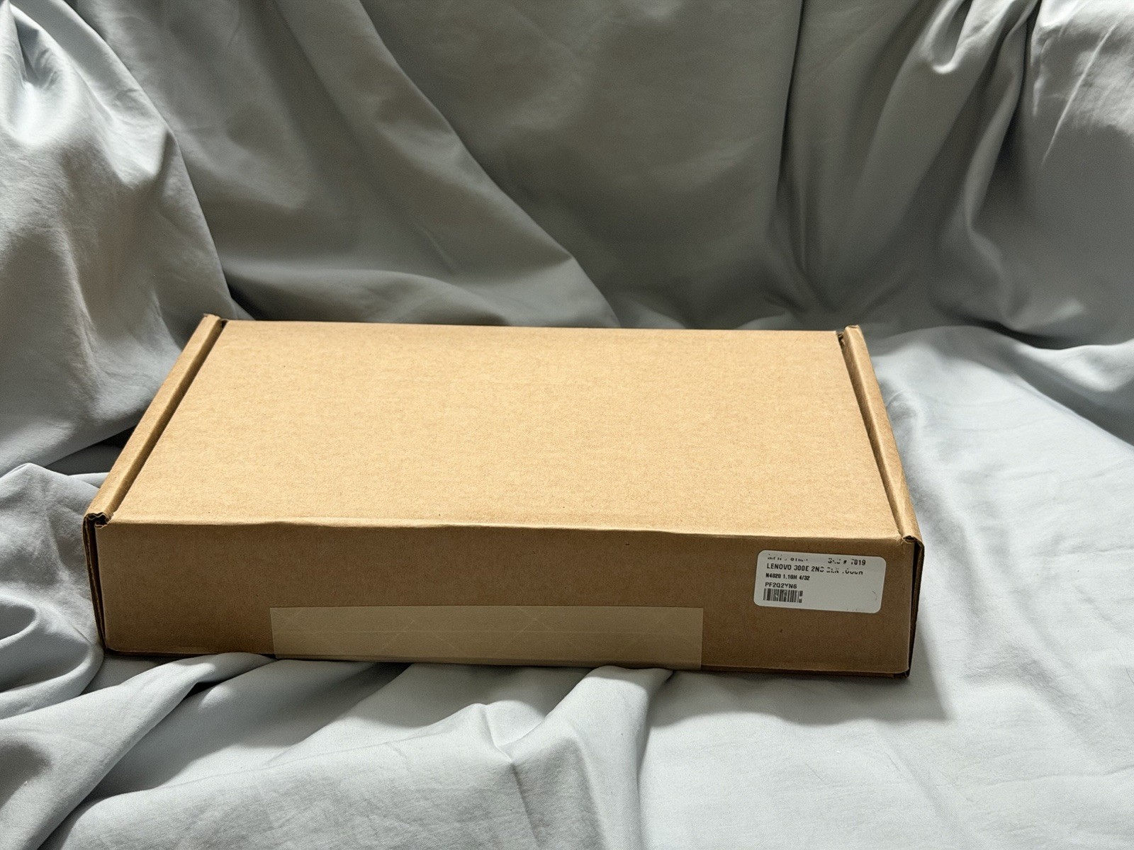 Lenovo Chromebook 300e 2nd Gen 11.6″ Cel 1.1GHz/4GB/32GB 81MB0004US