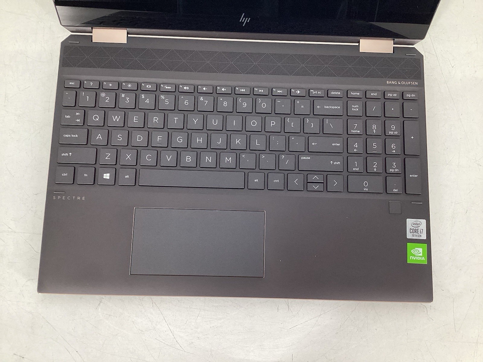 HP SPECTRE x360 2-in-1 15t-df1xxx 15.6″ (i7-10510U 16GB 512GB NVMe, No OS) *Read
