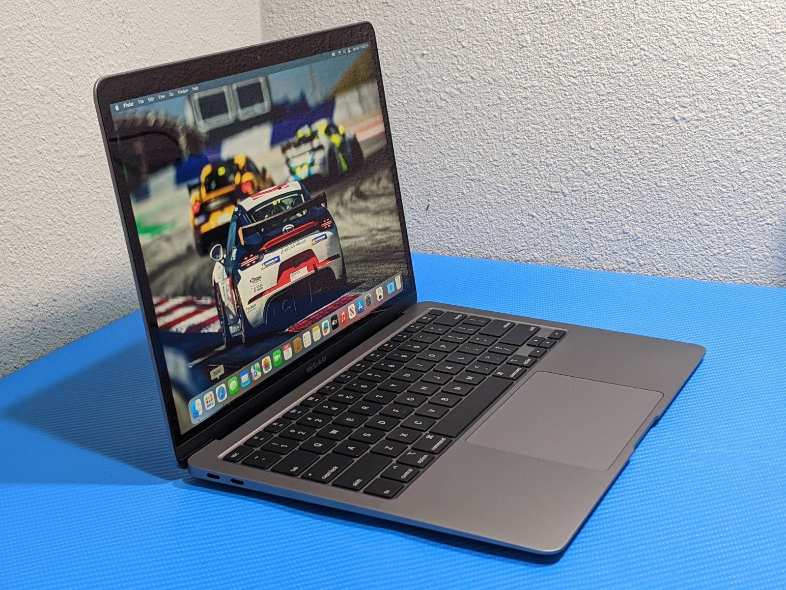 Apple MacBook Air 13″ A2179 (2020) i5-1030NG7 1.1GHz 8GB 512GB SSD MVH22LL/A +PA