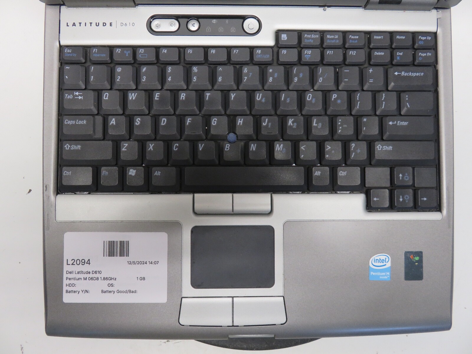 Dell Latitude D610 Pentium M 06D8 1.86GHz 1 GB NO HDD No Batt