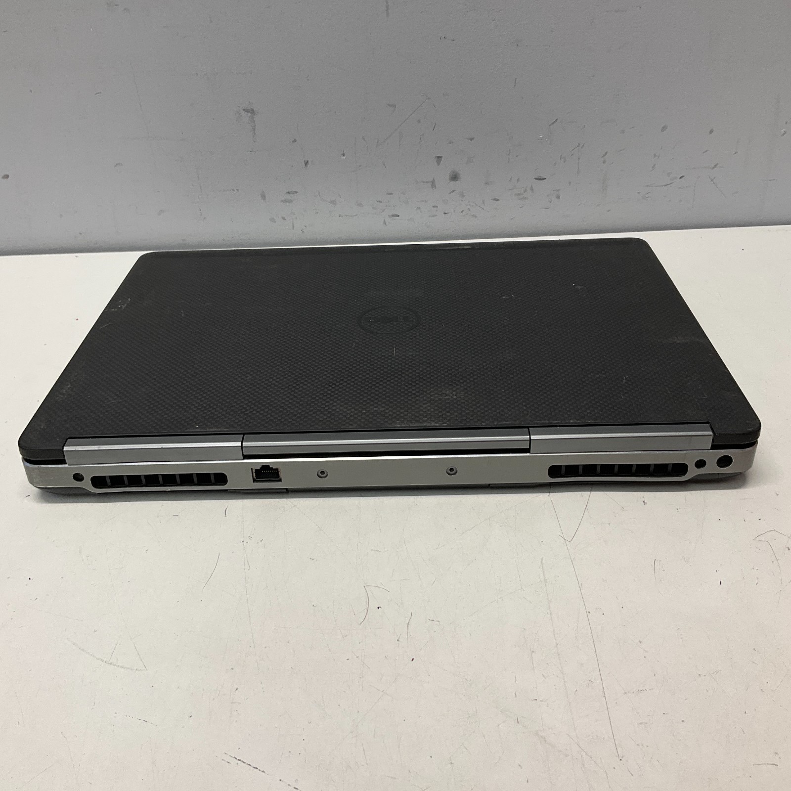 Dell Precision 7510 15.6″ i7-6820HQ 128GB SSD 8GB Windows 10 Pro Laptop M2000M
