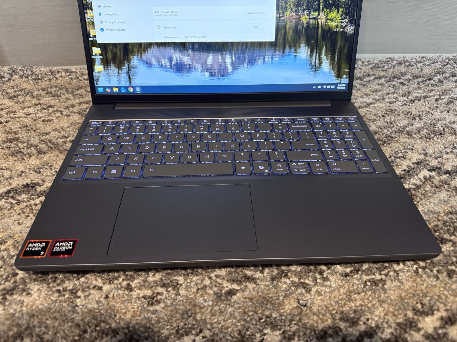 15.6” Lenovo Ideapad Slim 3 15AHP10 Ryzen 7 8840HS 16GB Ram 512GB SSD
