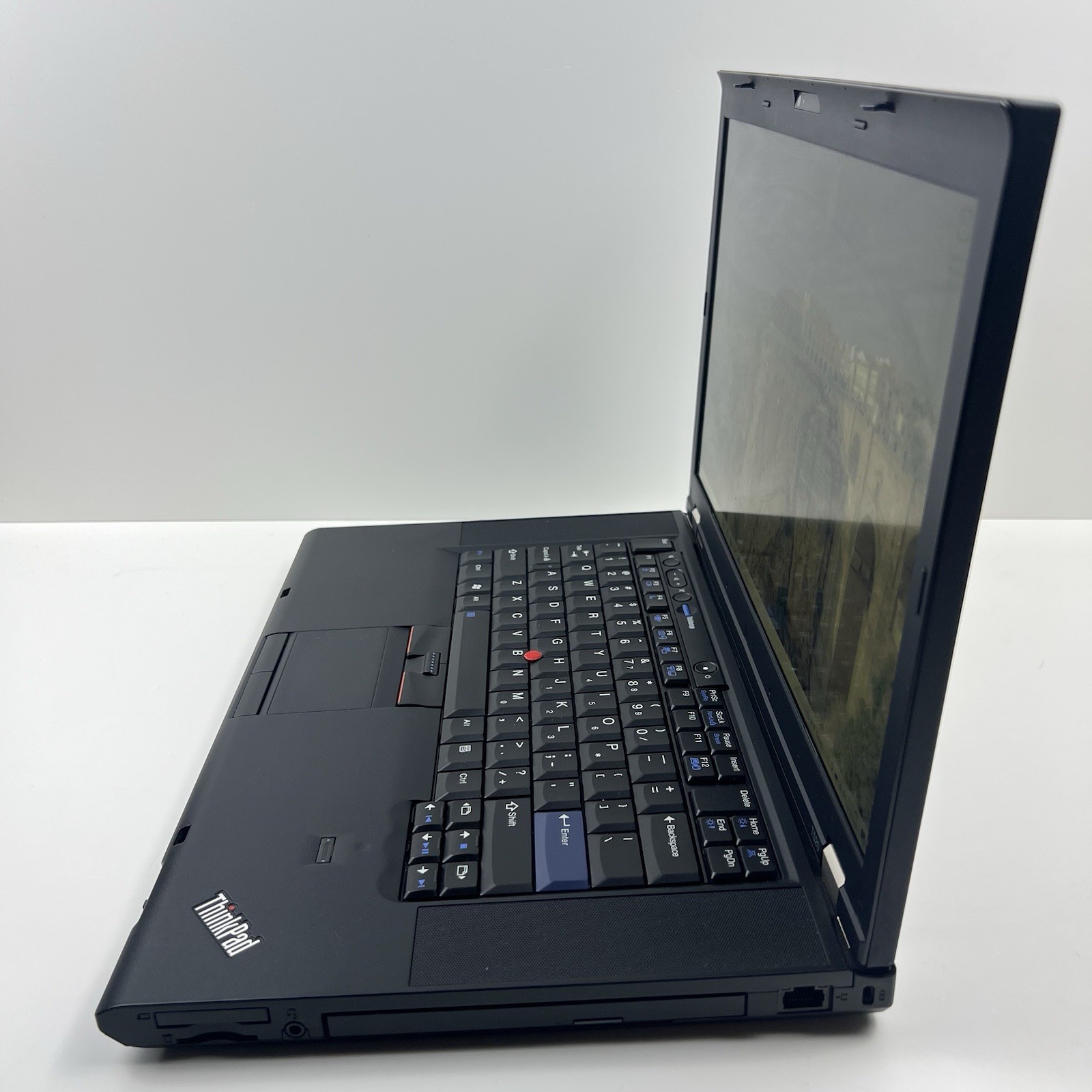 Lenovo ThinkPad T520 Intel i7-2640M 8GB 320GB HDD Win 10 w/ Charger|ELP74, READ