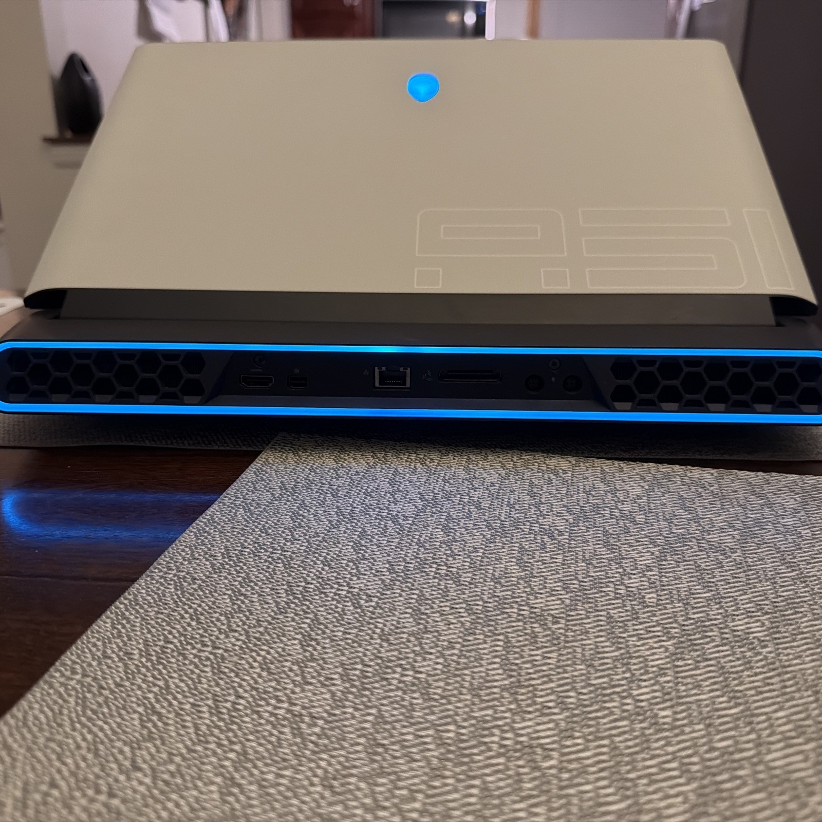 Alienware Area-51m R2 Gaming Laptop i9-10900K RTX 2080 Super 64GB 4TB SSD