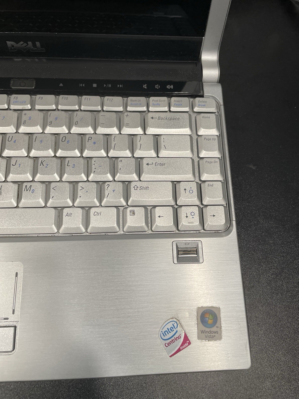 Dell XPS M1330 13″ Laptop Powers On Not Further Testing Red