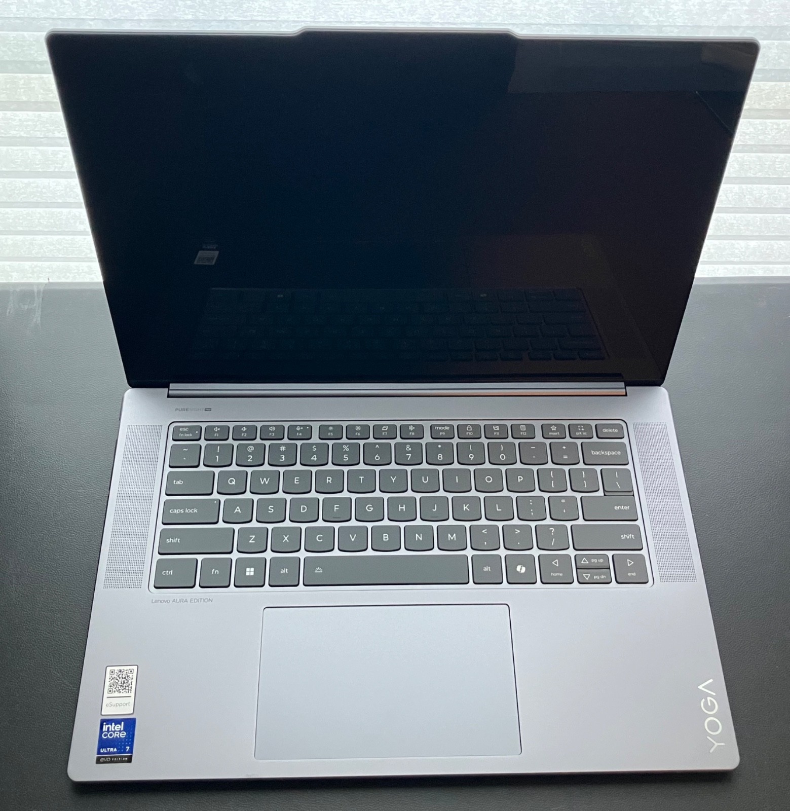 Lenovo Yoga Slim 7i Aura Edition 15.3″ 120Hz Laptop Ultra 7 16GB 1TB – Excellent