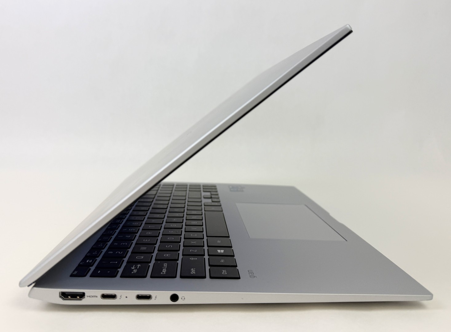LG Gram 16Z90P 16″ 2560×1600 i7-1165G7 16GB 512GB SSD W11H