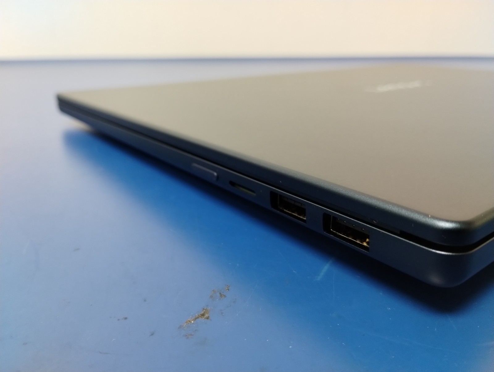 Lenovo IdeaPad Slim 5 16AKP10, AMD Ryzen AI 7 350, 2.00 GHz 16 GB RAM, 1 TB NVMe