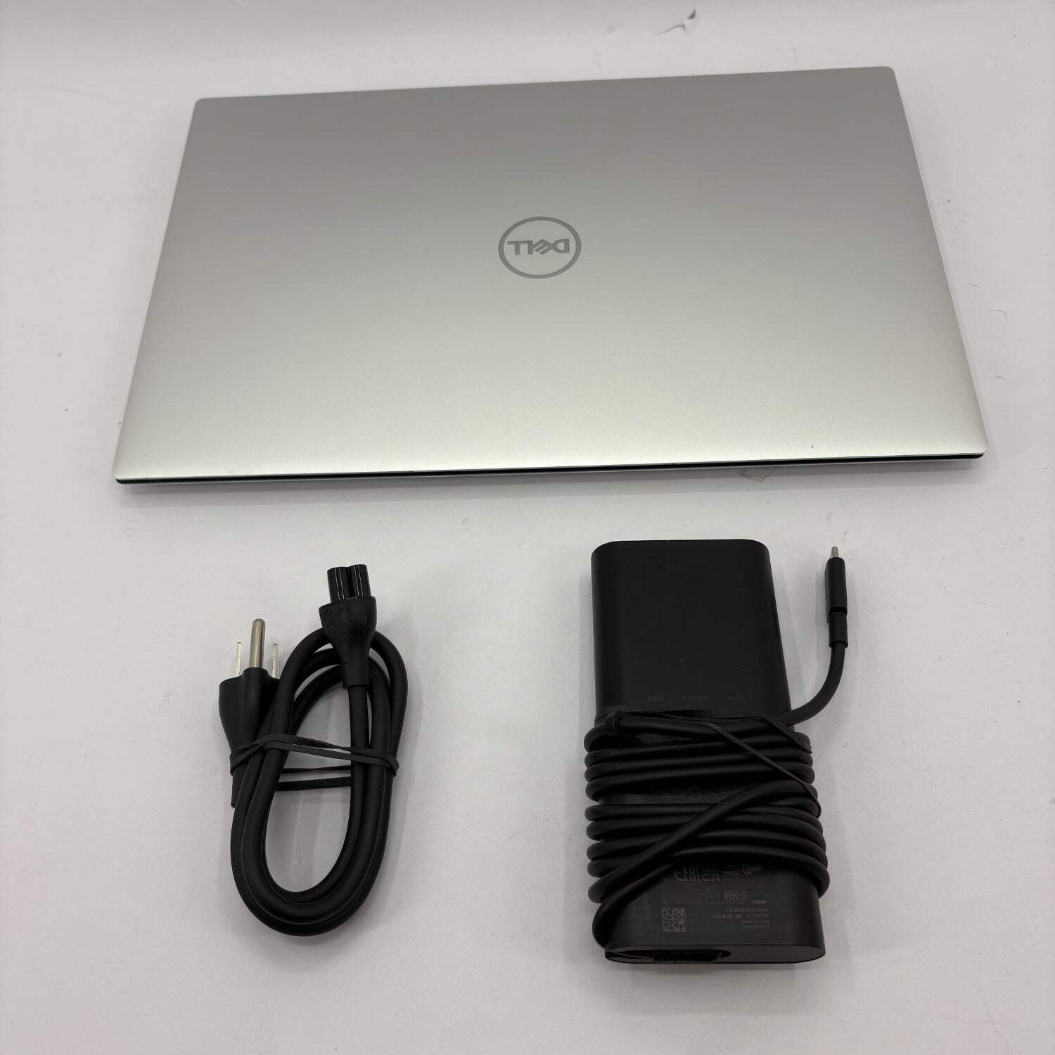 Dell XPS 15 9510 15.6″ i7-11800H 2.3GHz 64GB RAM 1TB SSD GeForce RTX 3050 Ti