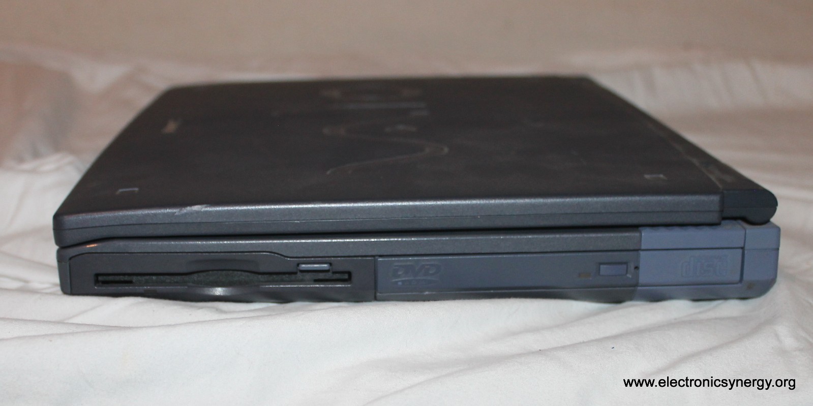 Sony VAIO PCG-F650K Laptop Pentium III 600MHz 256MB RAM 80GB HDD Windows 2000