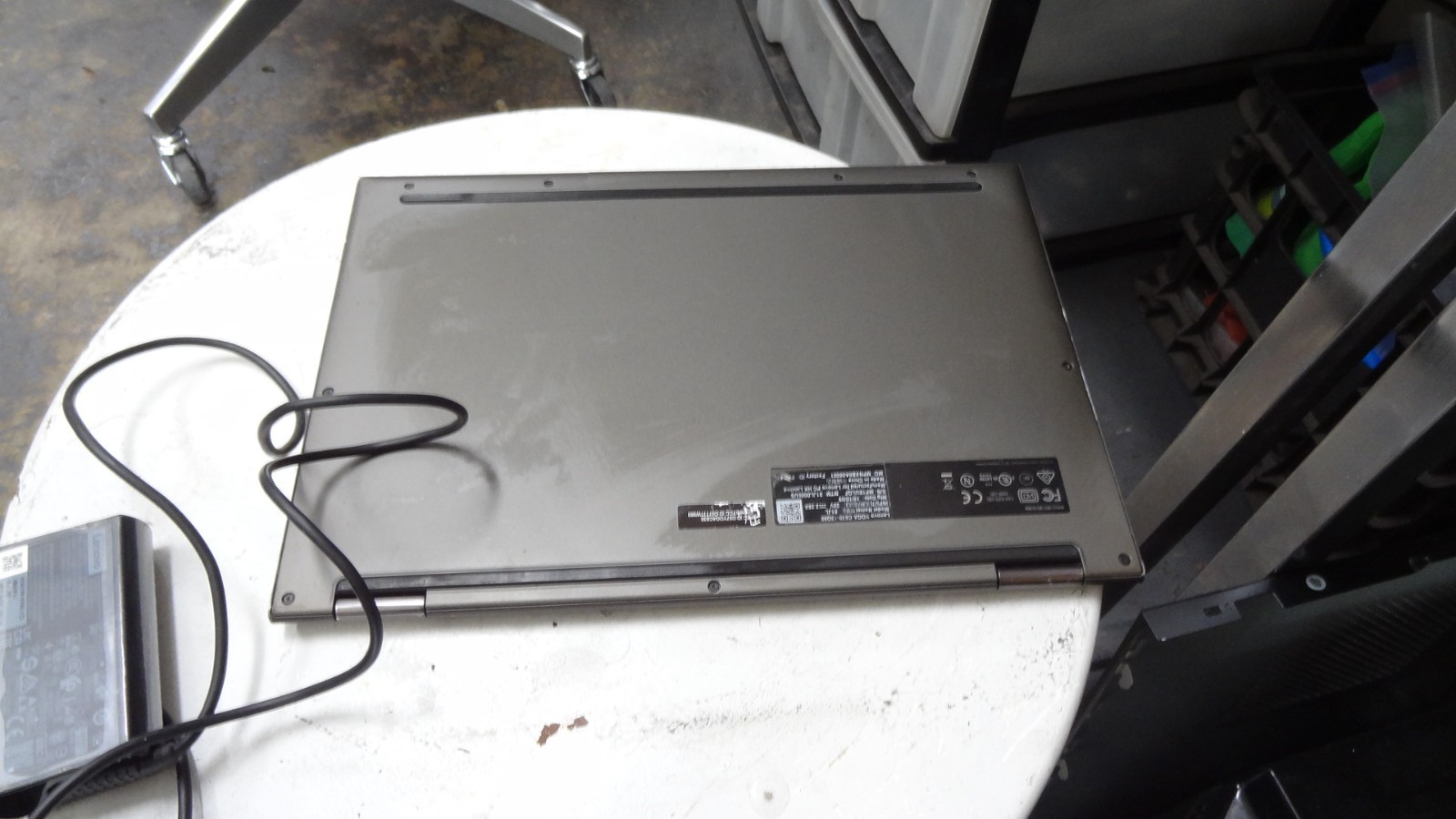 Lenovo Yoga C630-13Q50 13.3″ Snapdragon 850 2.96GHz 8GB RAM 128GB