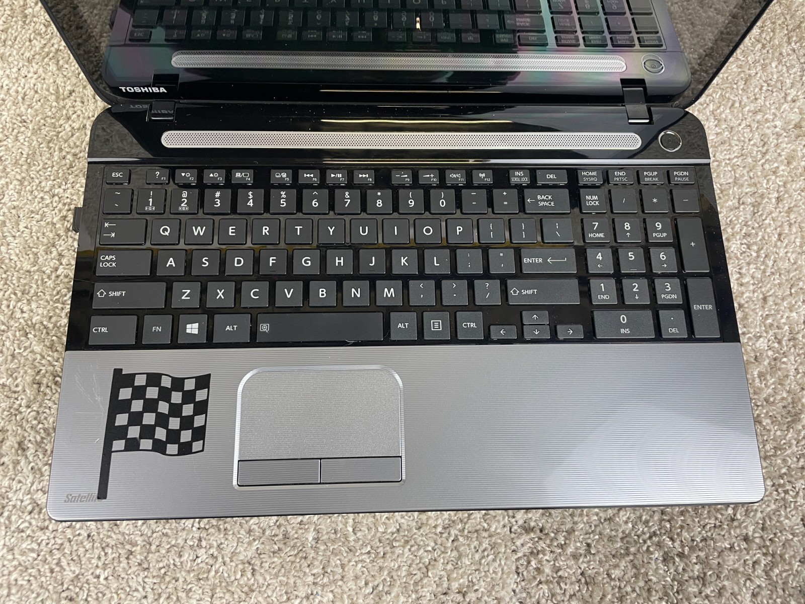 Toshiba Satellite C55Dt-A5174 WIndows 8.1 Laptop Notebook Gray