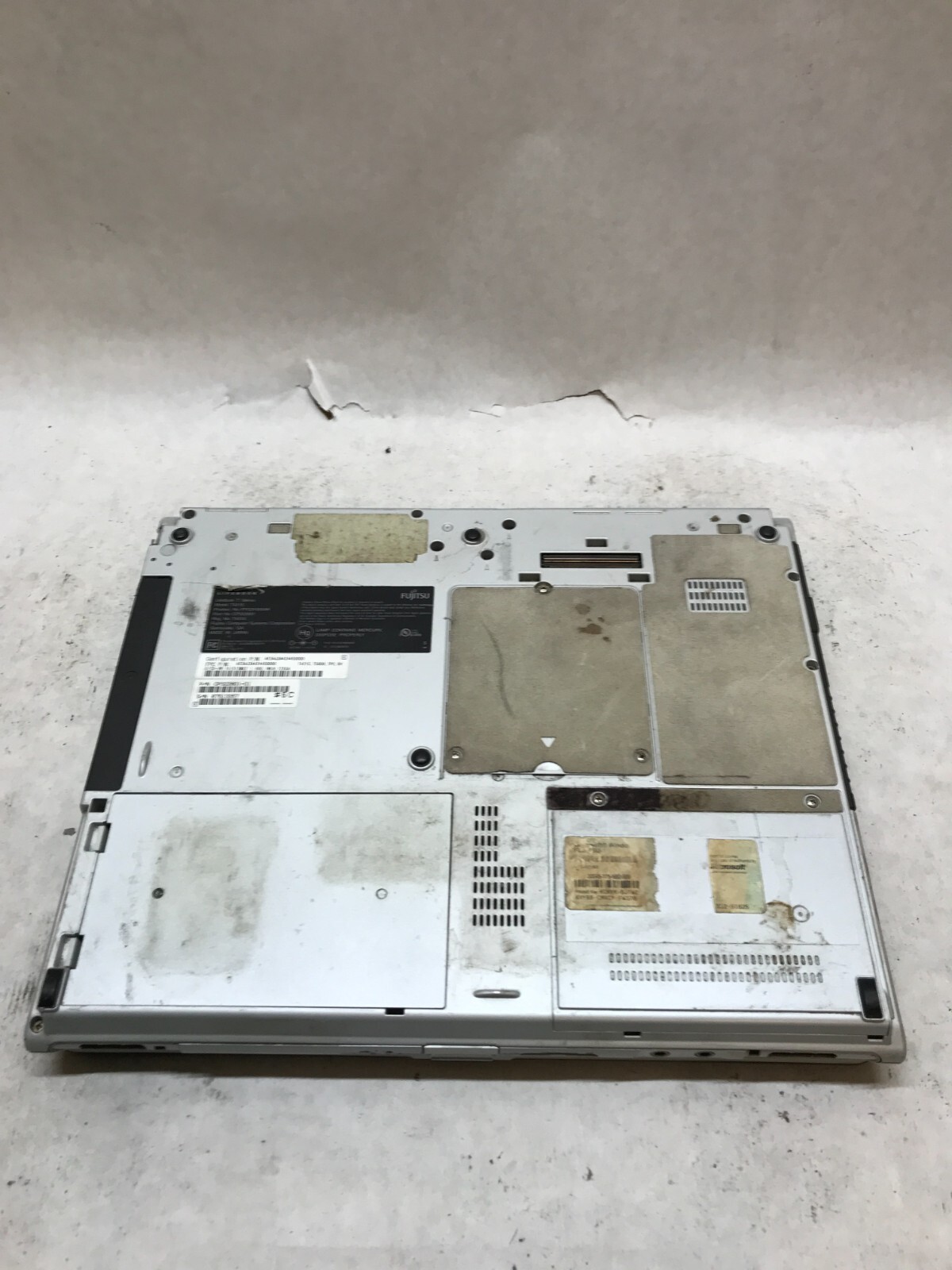 Fujitsu LifeBook T4215 12.1″ Core 2 T5600 1.83GHz 1GB RAM NO HDD/OS AS IS – -DW