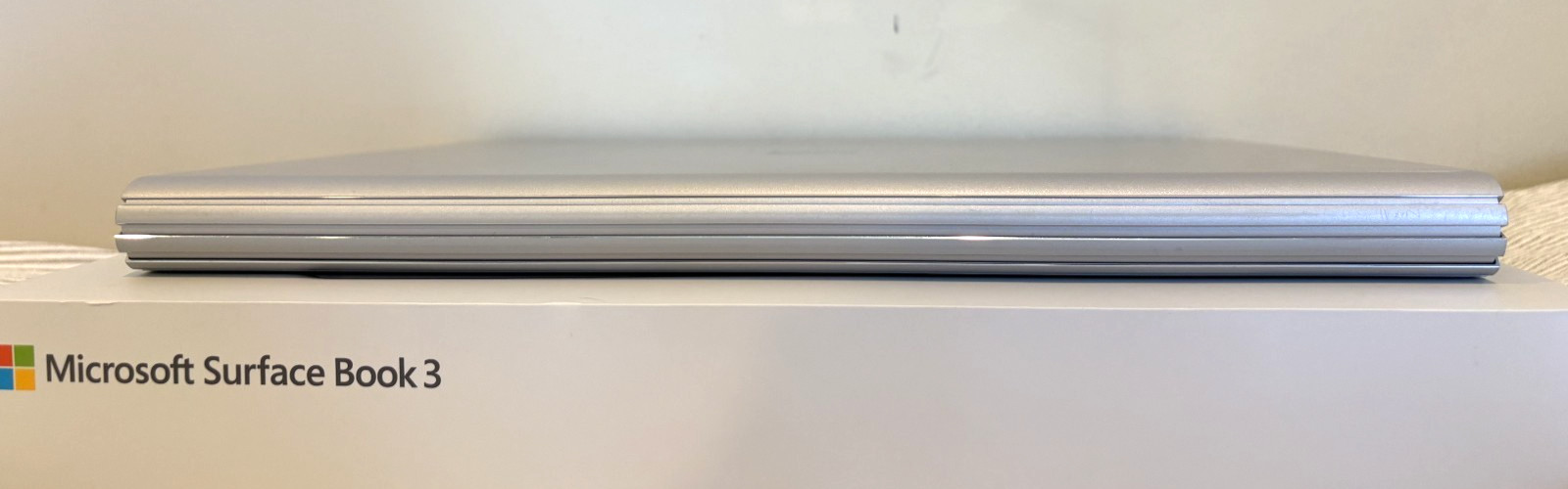 Microsoft Surface Book 3 13.5″ Touchscreen w/ Surface Pen (Intel i7, 256GB SSD)