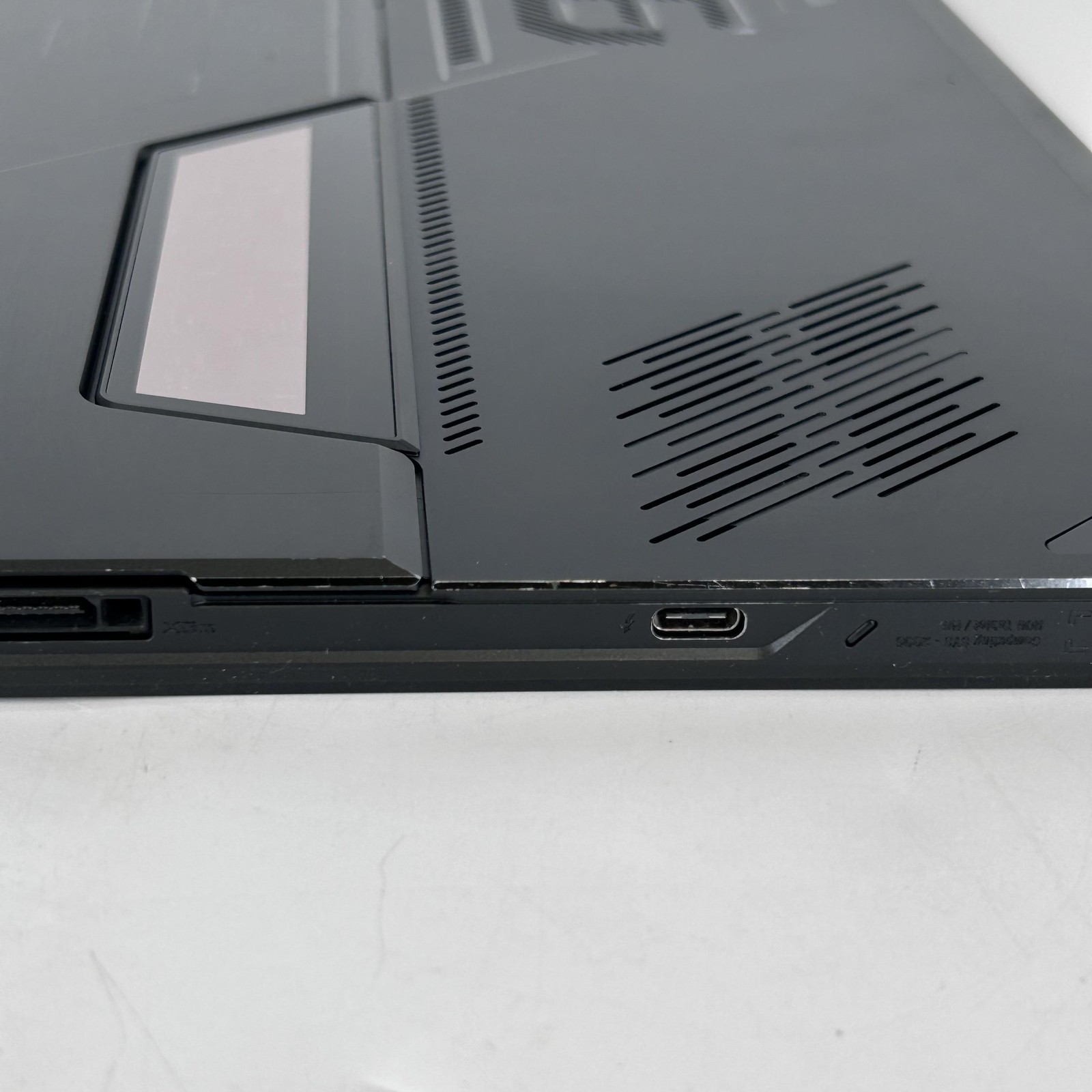 Asus ROG Flow Z13 GZ301 13.4 165Hz QHD+ TOUCH 2.6GHz i9-13900H 16GB 1TB RTX 4050