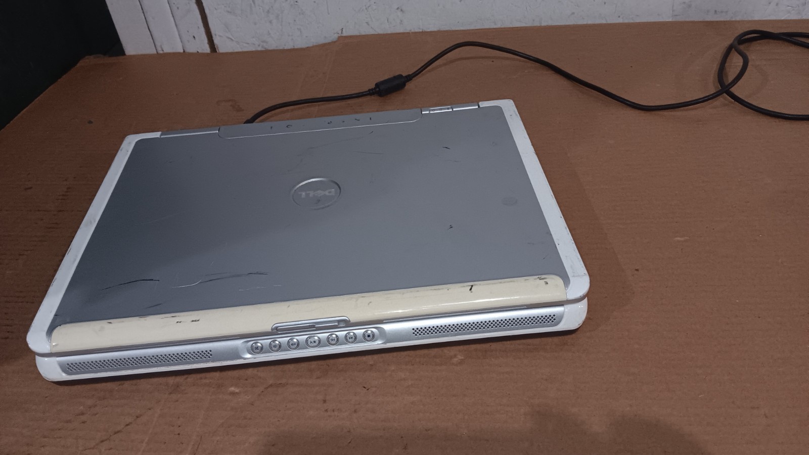 17″ Dell inspiron 9400 Gaming Windows XP Laptop Intel Core Duo 250 GB HD 17″ LCD
