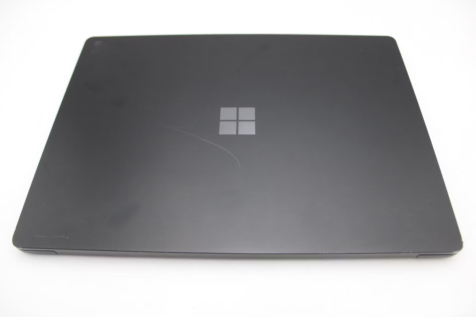 Microsoft Surface Laptop 4 Used 13.5″ i7-1185G7, 16GB RAM, 256GB NVMe
