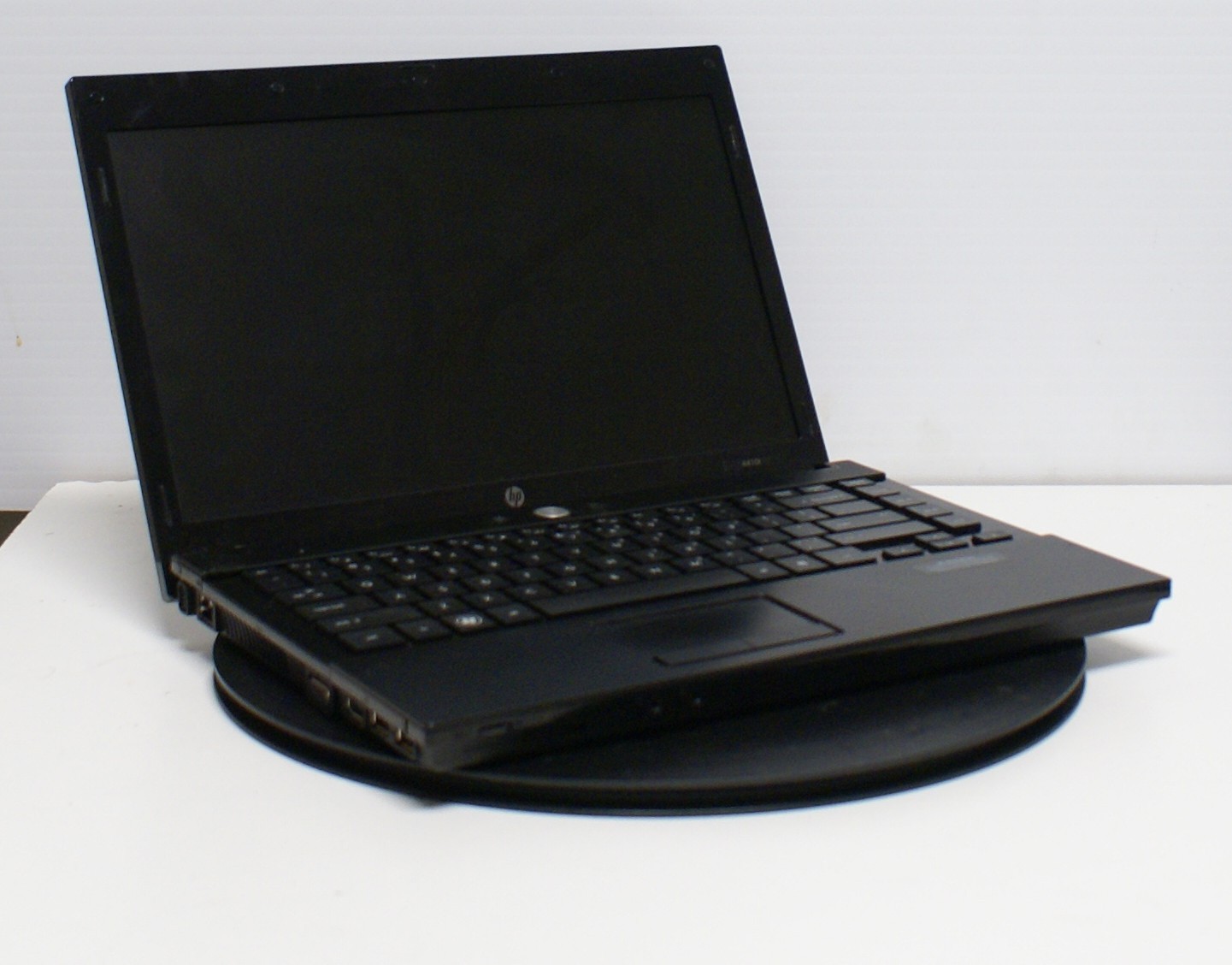 HP 4410t Celeron 4GB 128GB SSD Linux Mint GIMP LibreOffice Charger retro gaming