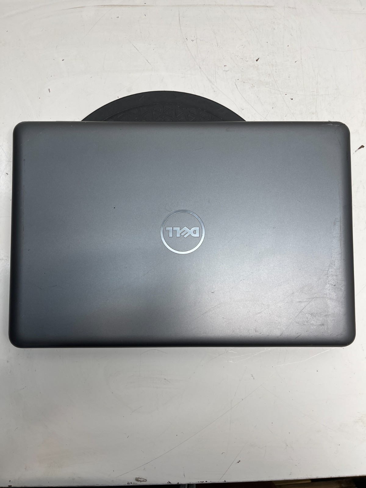 Dell Inspiron 5565 AMD FX-9800P Radeon R7 2700 MHz 16GB 500GB SSD Windows 10