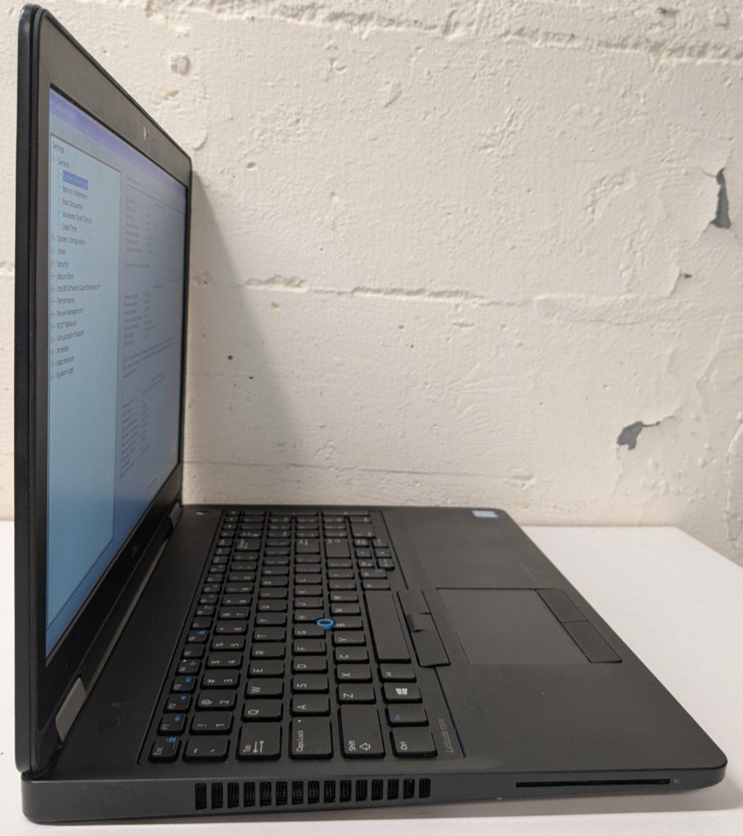 Dell Latitude E5570 15.6″ Intel Core i5-6300U 2.40GHz 8GB No Drive SOLD AS-IS