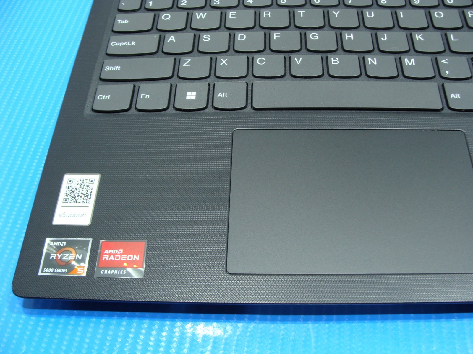 Lenovo V15 G2 ALC 15.6″ FHD AMD Ryzen 5 5500U 2.1GHz 8GB 256GB Win 11Pro +PA