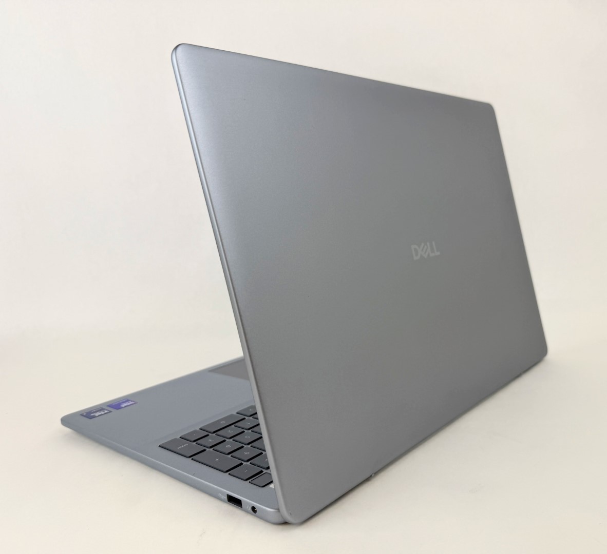 Dell Plus 16″ DB16250 1920×1200 Touch Ultra 9 288V 32GB 1TB SSD W11H