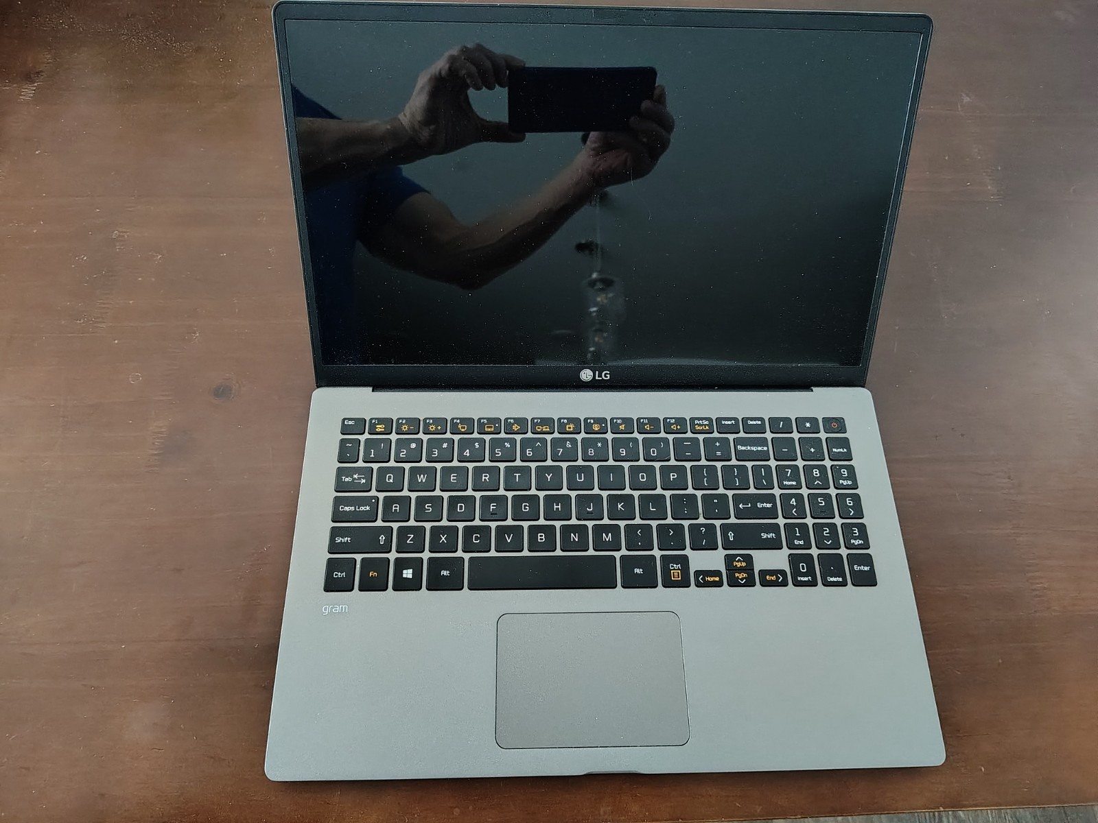 LG Gram 15″ IPS FHD 16GB 512GB i5-1135G7 Two M.2 Slots Win11 Home 2.5lbs 15Z95N