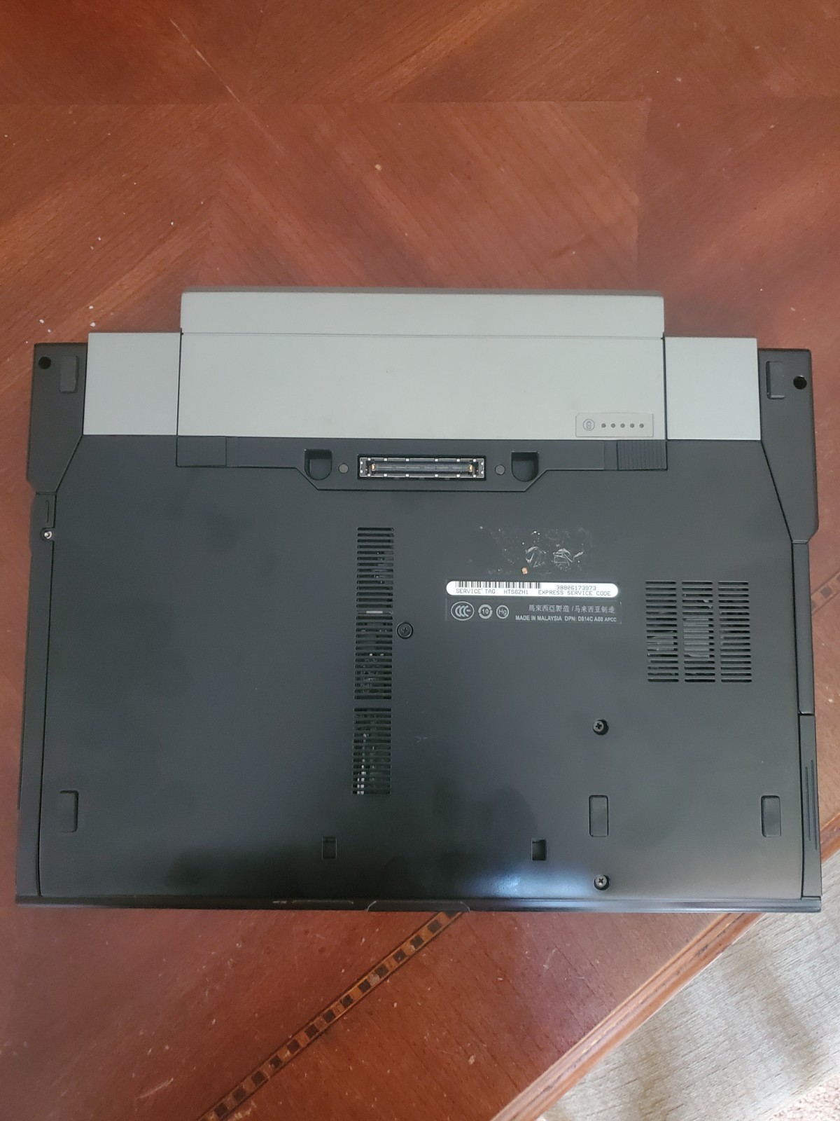 Working Dell Latitude Notebook PC E6400 with charger