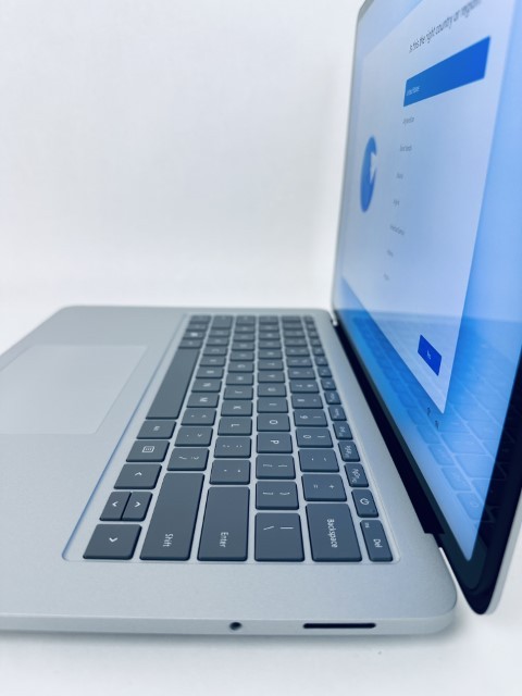 Microsoft Surface Laptop Studio 14.4″ i7 16GB 512GB RTX 3050Ti – Battery Issue