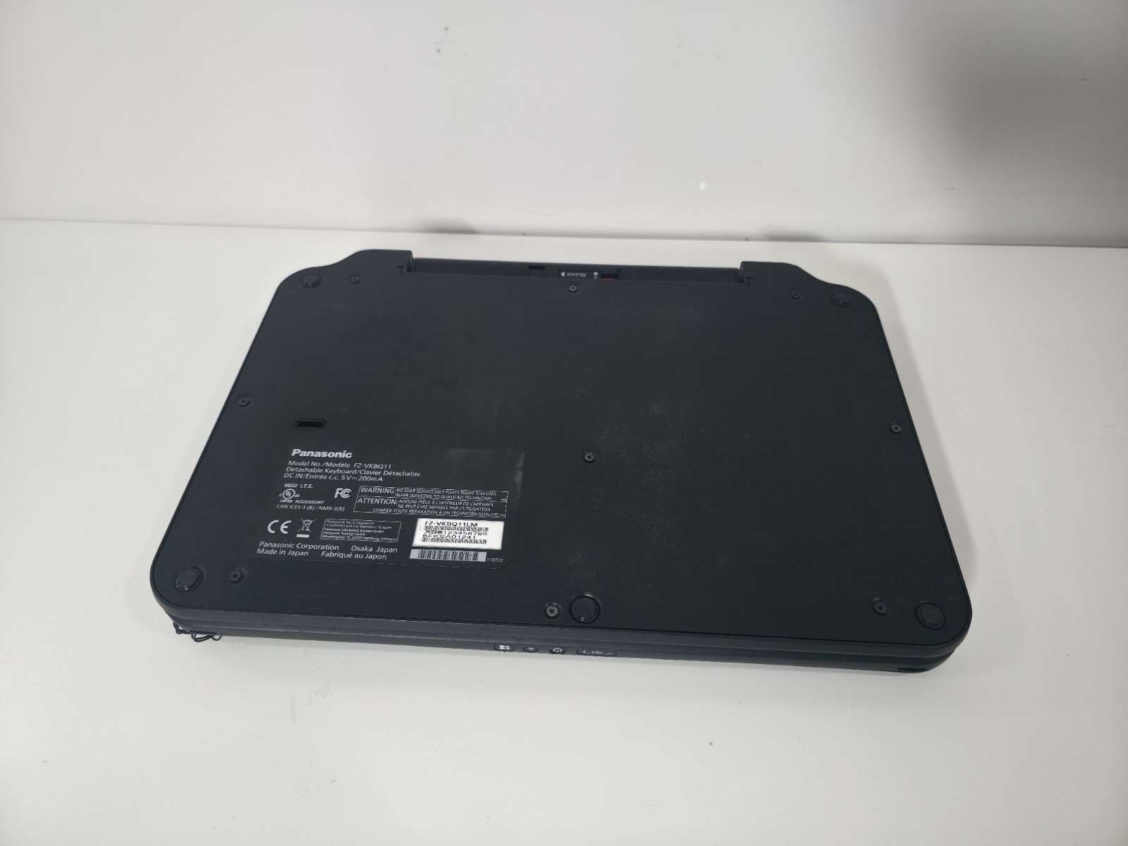 Panasonic Toughpad FZ-Q2 12.5″ 2-in-1 Tablet PC | Core m5 | 8GB RAM | 256GB SSD