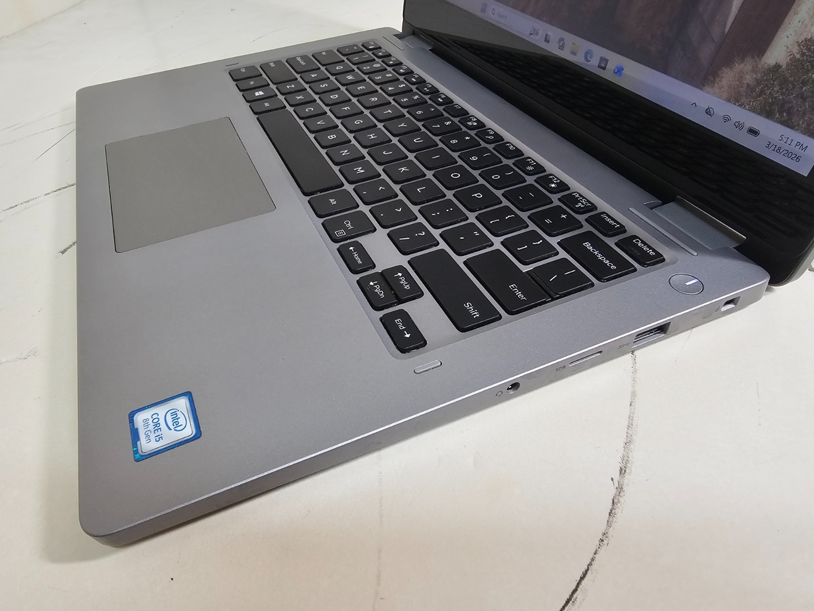 Dell Latitude 3310 2 in 1 Laptop – 1.6 GHz i5 8GB 256GB 13.3″ Touchscreen – SP1