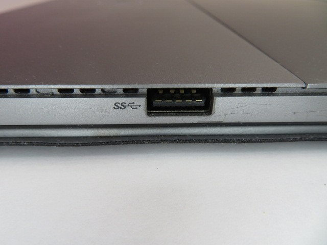 DELL LATITUDE 7210 2-IN-1 i5-10310U 1.7GHz 8GB 256GB NVMe TOUCH WIN 11 PRO
