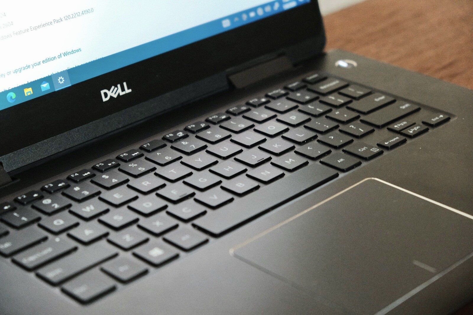 Dell Inspiron 15 – 7573 15.6″ Laptop/Tablet